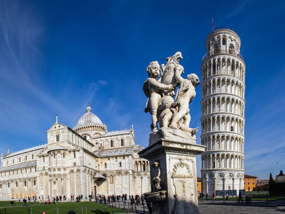 Read more about the article Day Trip to Pisa and Lucca