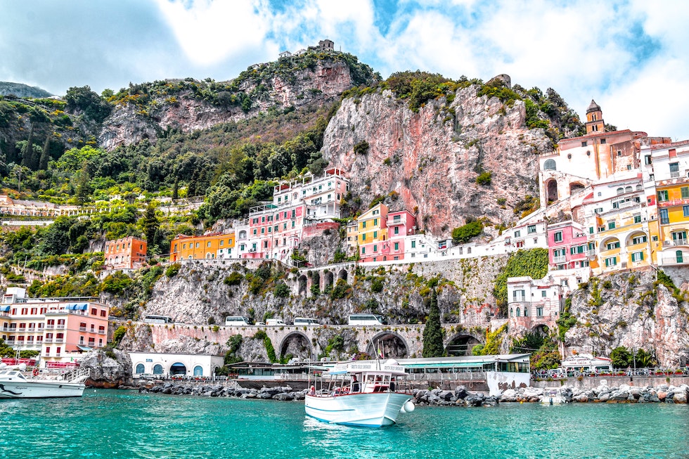 Read more about the article Experience the Path of the Gods in the Amalfi Coast