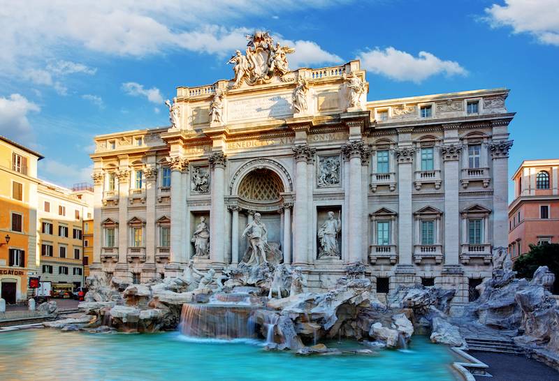 Read more about the article Trevi Fountain: unraveling its secrets, history and must-know traditions