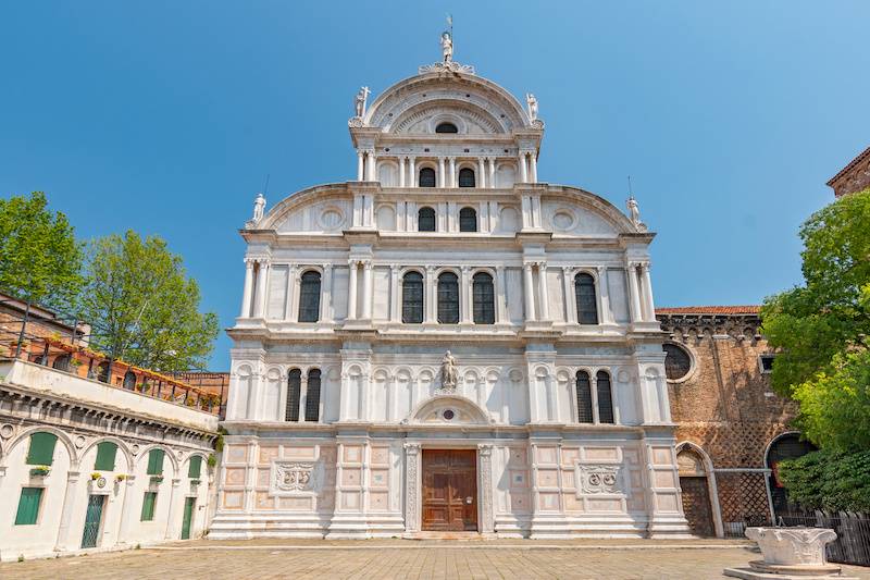 Read more about the article Uncover Venice’s Architectural Marvel: The Church of San Zaccaria