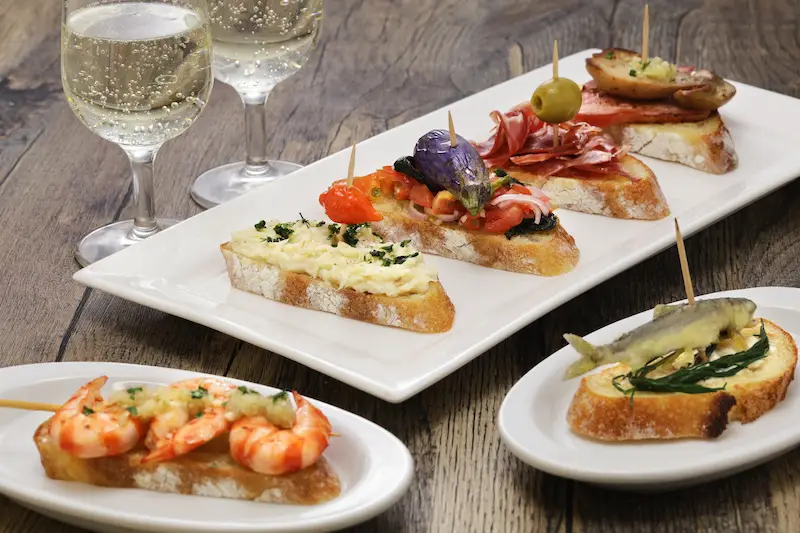 Read more about the article Discover the Best Cicchetti in Venice: A Guide to Top Bacari