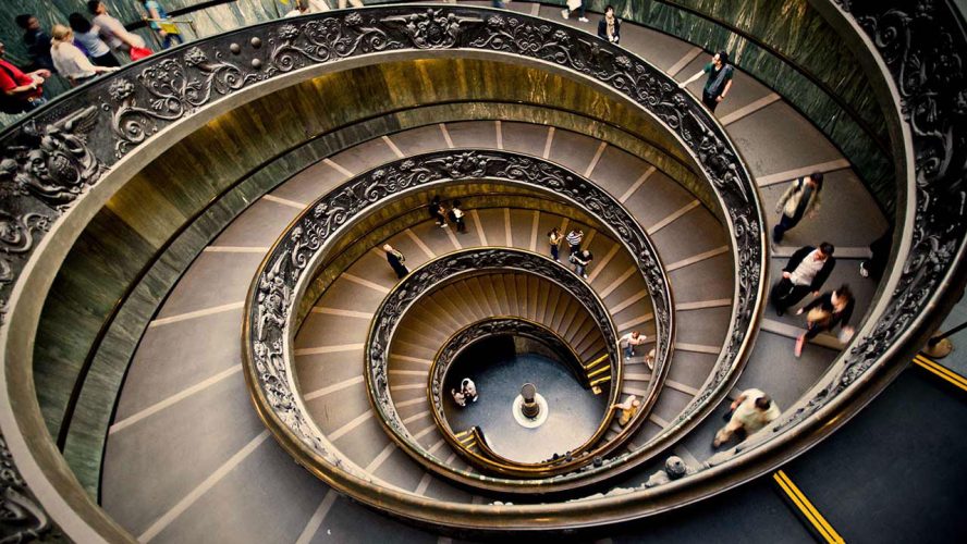 Spiral_staircase_in_the_Vatican_Museums